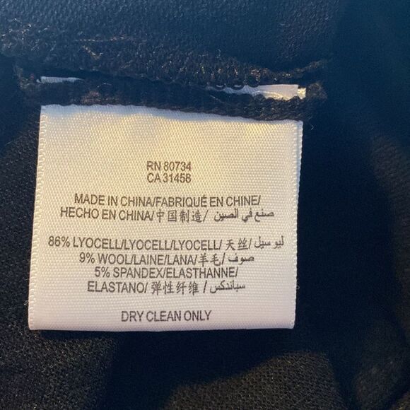 BCBGMAXAZRIA Lightweight Black Flowy Sweater Size Large - Picture 5 of 14